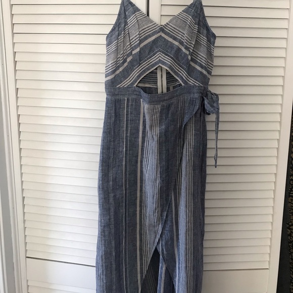 Striped Cut-Out Linen-Blend Midi Dress - Picture 1 of 2